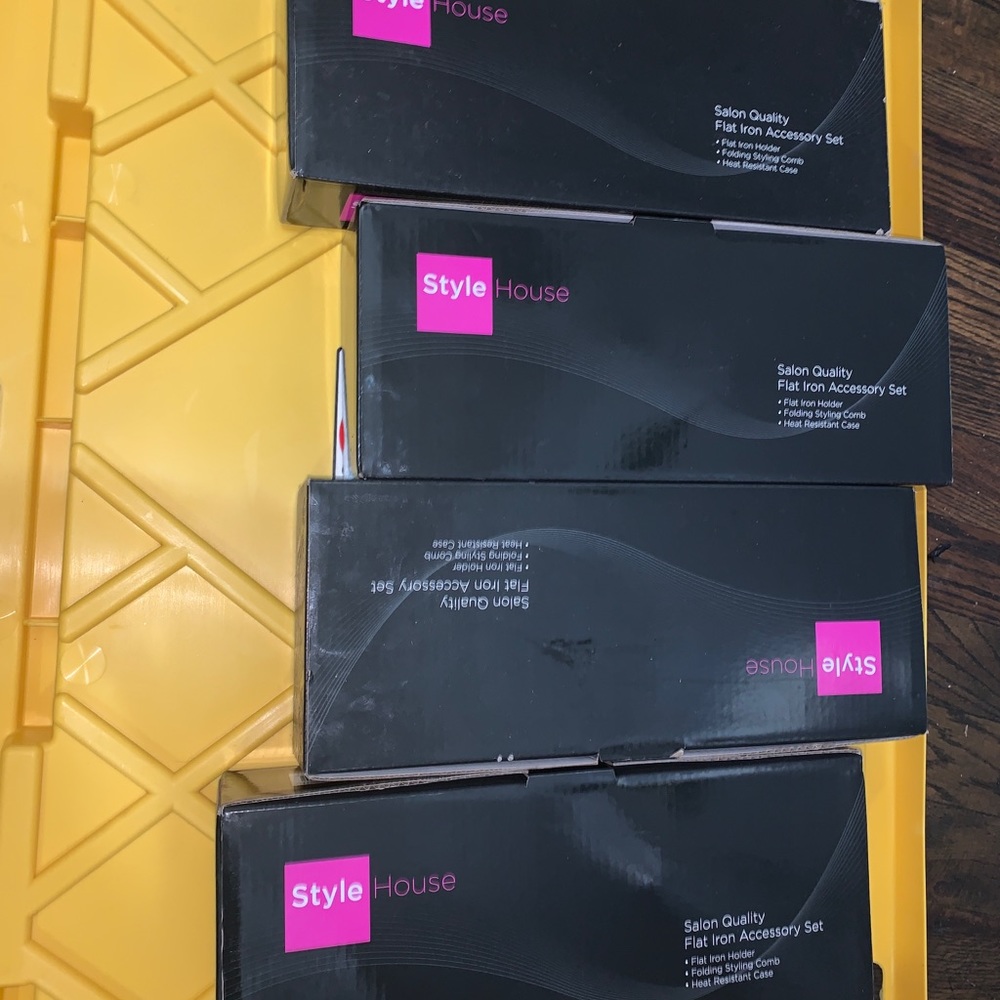 Salon quality flat iron accessory kit bundle of 4 NEW in box